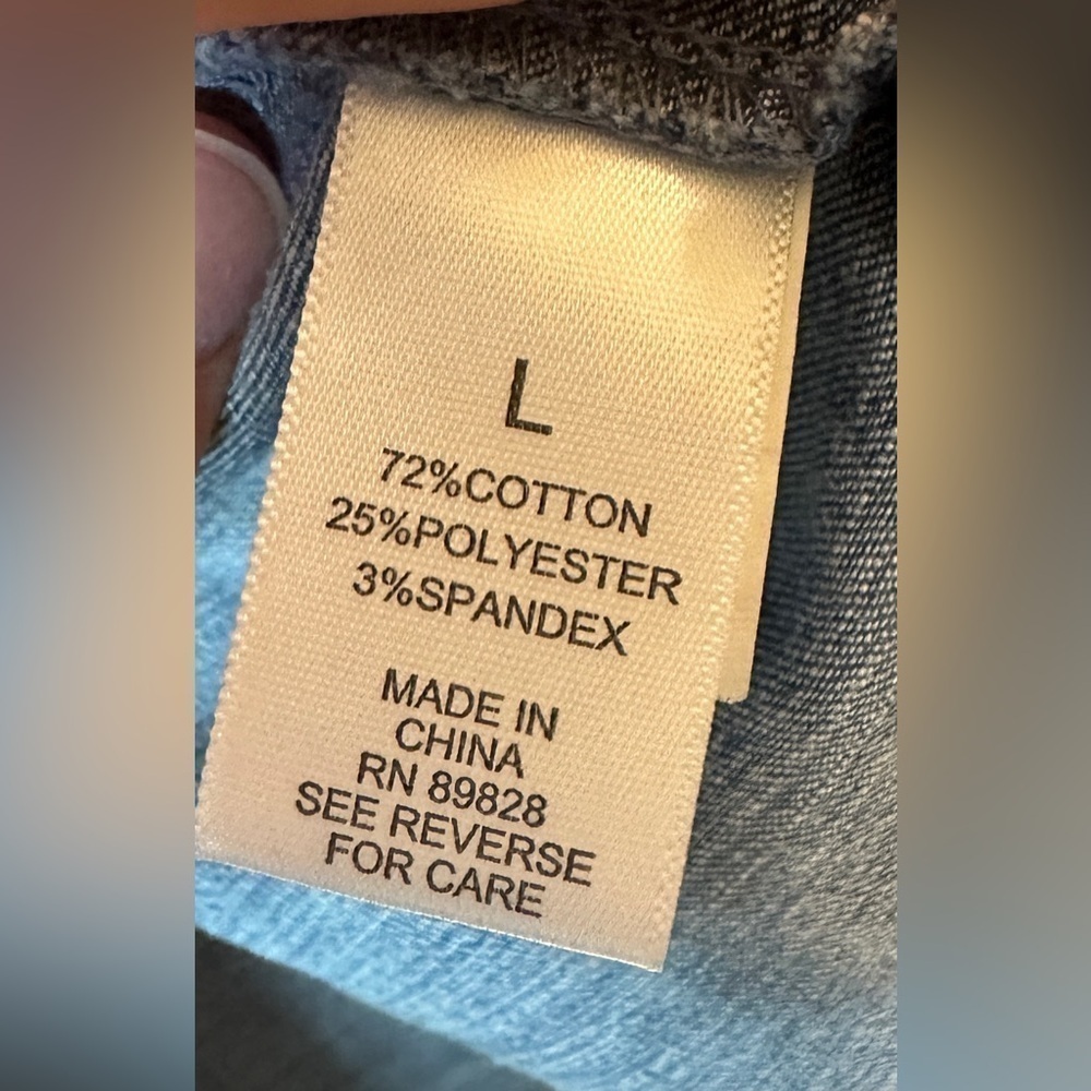 LOGO by Lori Goldstein denim button up jacket with pintuck detail - Picture 8 of 9